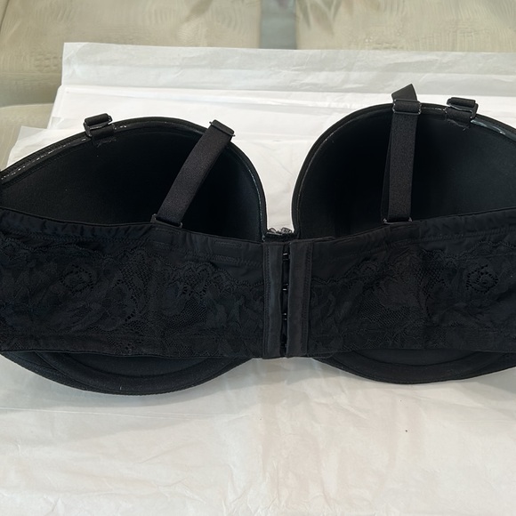 Torrid curves strapless bra - Picture 2 of 5
